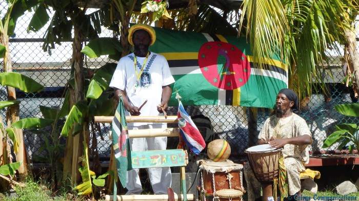 Welcome band, Roseau